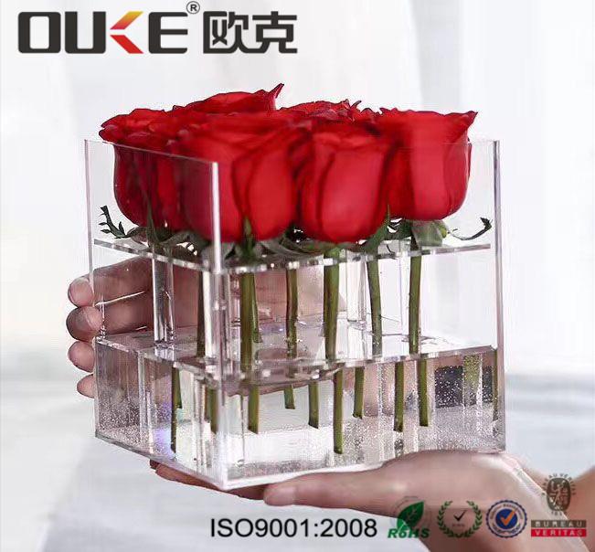 Chinese Supplier Acrylic Display Box For Flowers.jpg