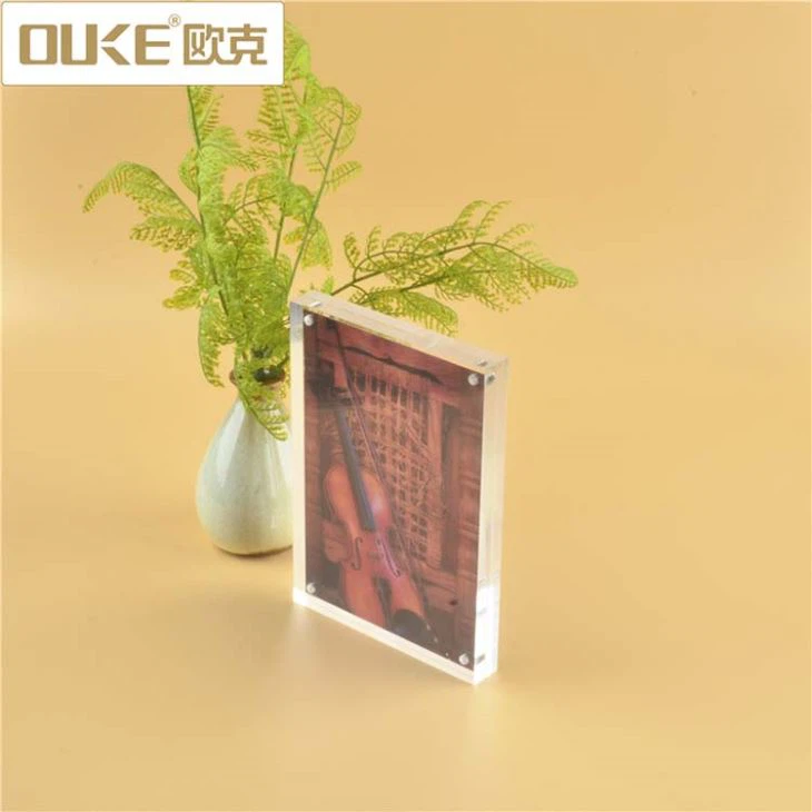 Elegant Economical Cheap Acrylic Photo Frames